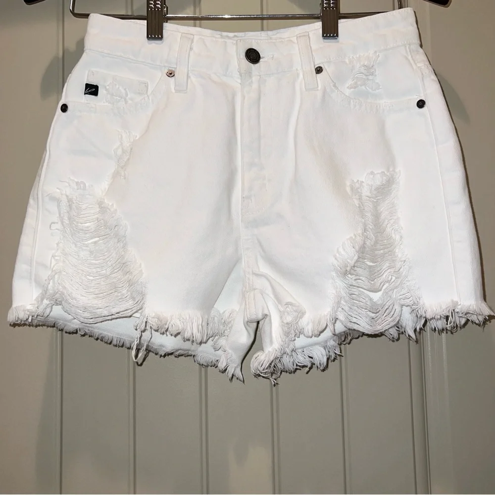 KANCAN -WOMEN’S WHITE SHORT CUT- OFF DISTRESSED